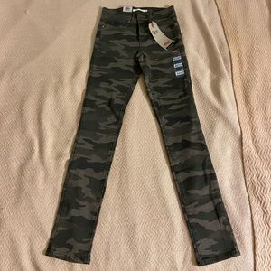 Levi’s 311 Shaping Skinny Jeans